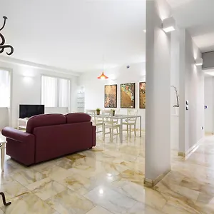 Primopiano - Rg12 Apartament